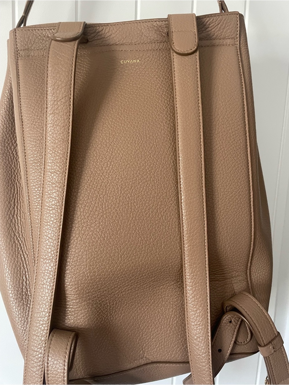 Cuyana Women’s Brown Leather Backpack - Sleek Everyday Carry - Picture 8 of 12